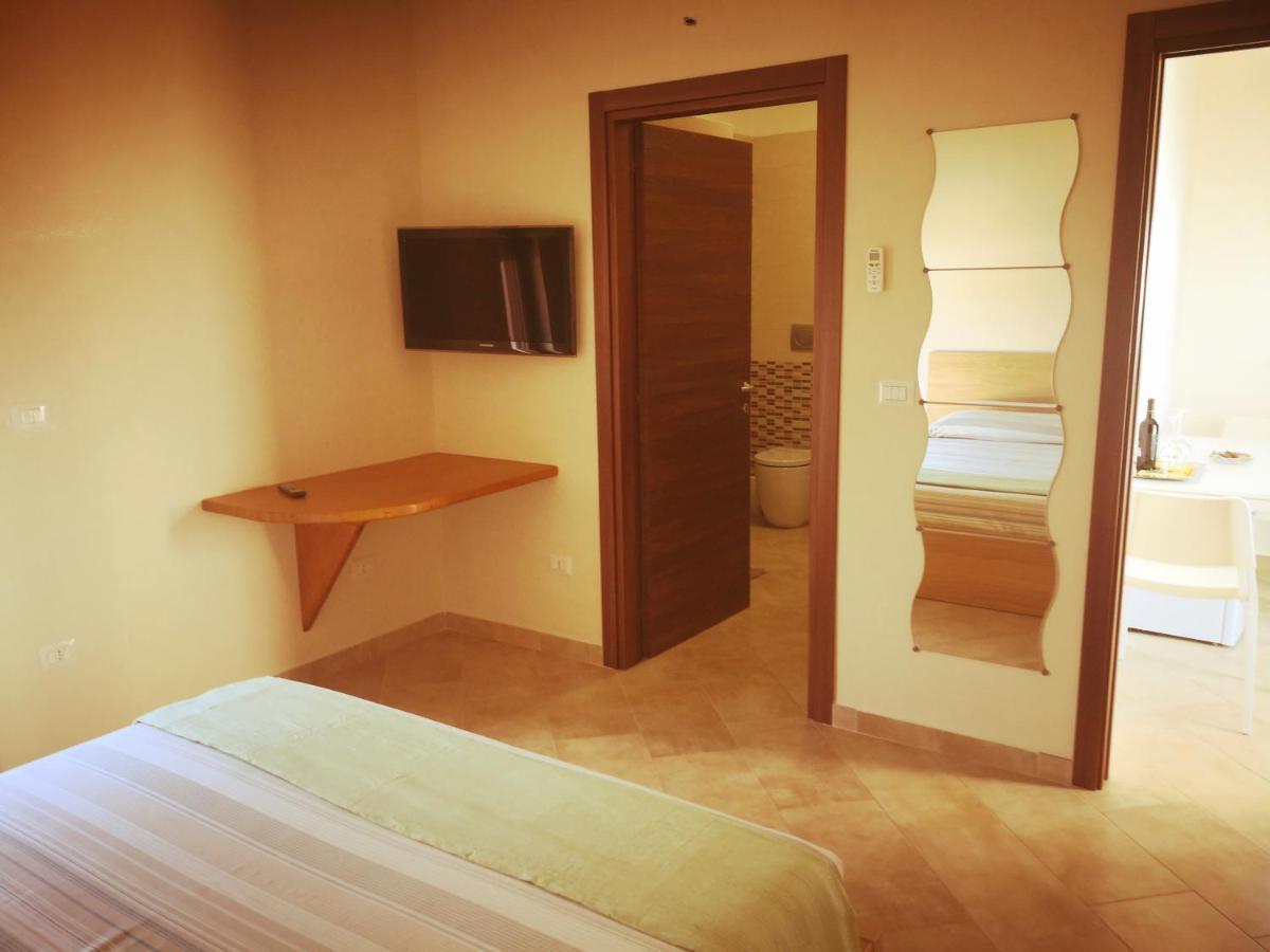 B&B La Lumaca Torchiarolo Ngoại thất bức ảnh